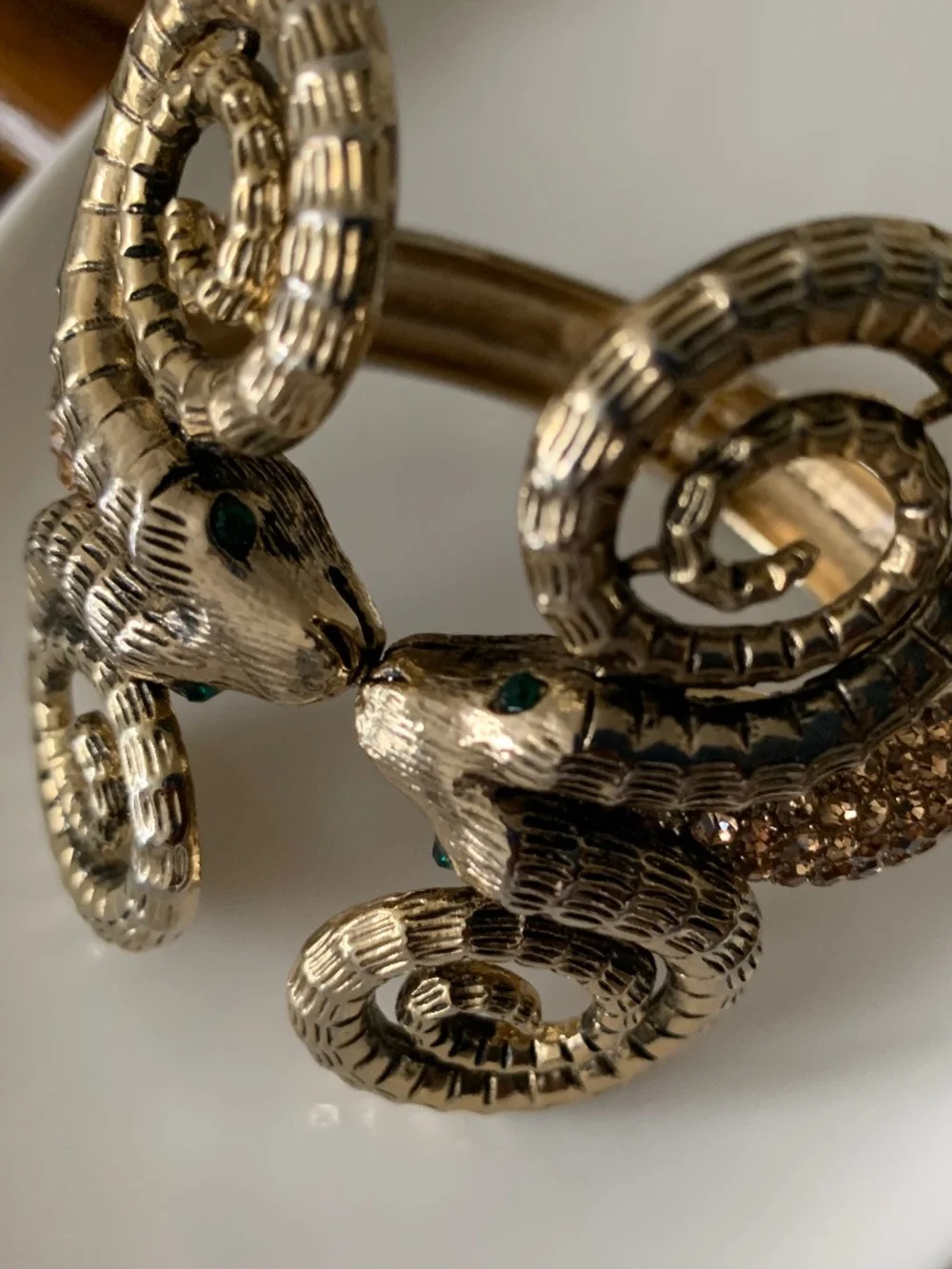Stunning Vintage Double Rams Head Hinged Bangle Bracelet- Pave Rhinestones
